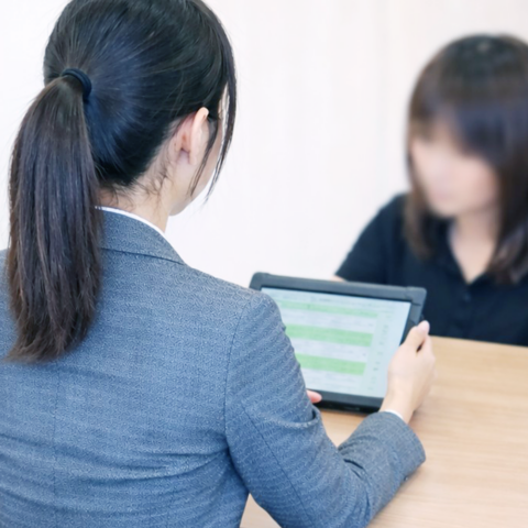 インタビューサムネイル画像